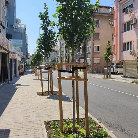 Spaciuos And Comfortable Lotus-top Location Burgas City