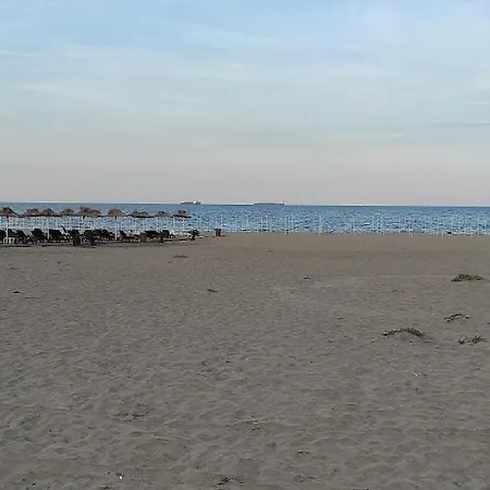 Spaciuos And Comfortable Lotus-top Location Burgas City