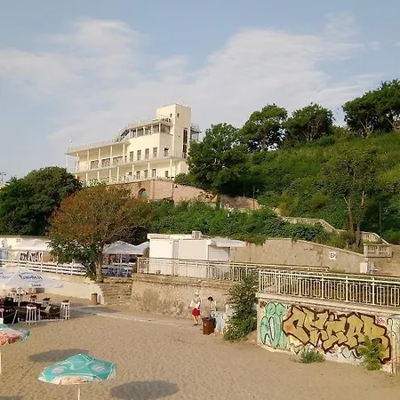 Spaciuos And Comfortable Lotus-top Location 公寓 *